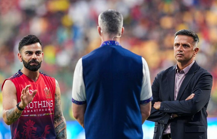 Virat Kohli with KP and Rahul Dravid